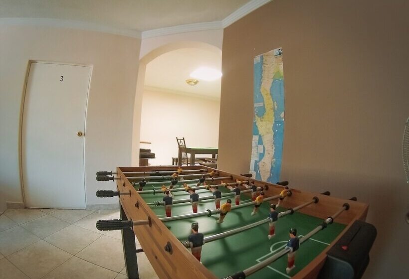 پانسیون Pueblo Nomada   Hostel