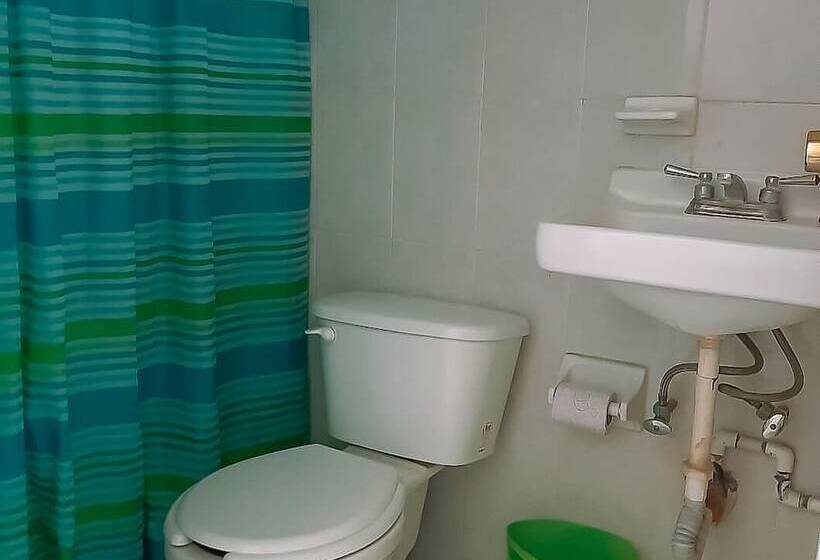 پانسیون Pueblo Nomada   Hostel