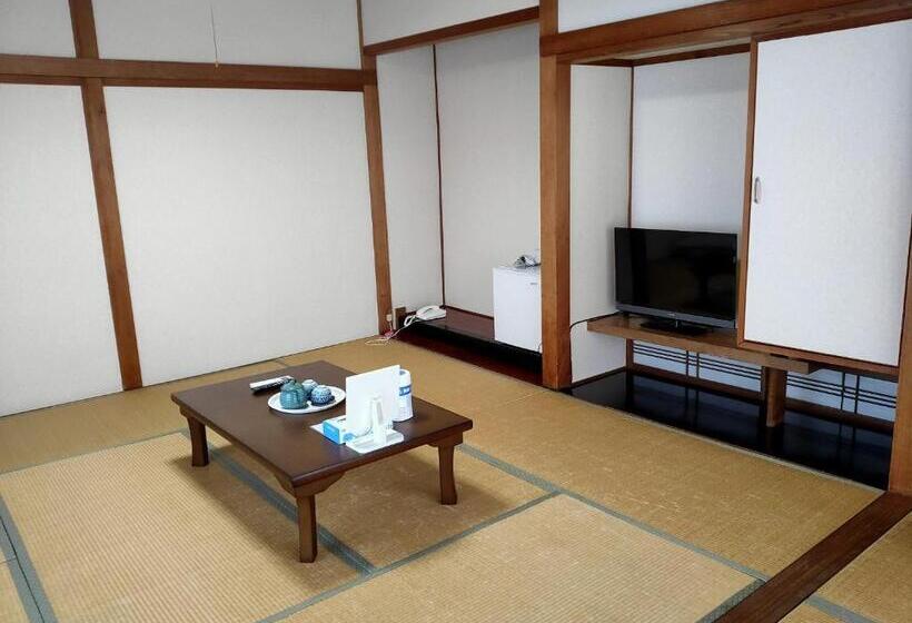 旅館 Shiroyamasou