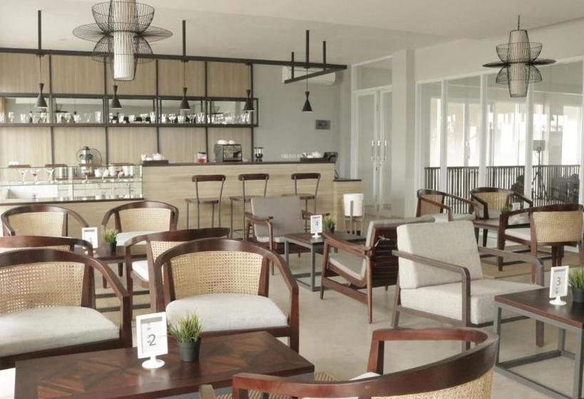 The Balcone Suites & Resort