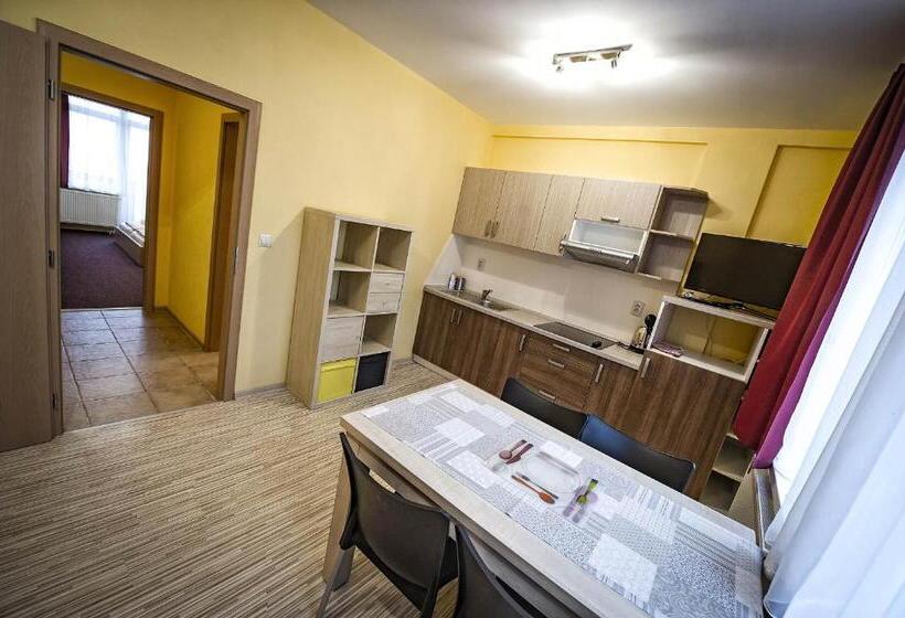 פנסיון Privat Galfy