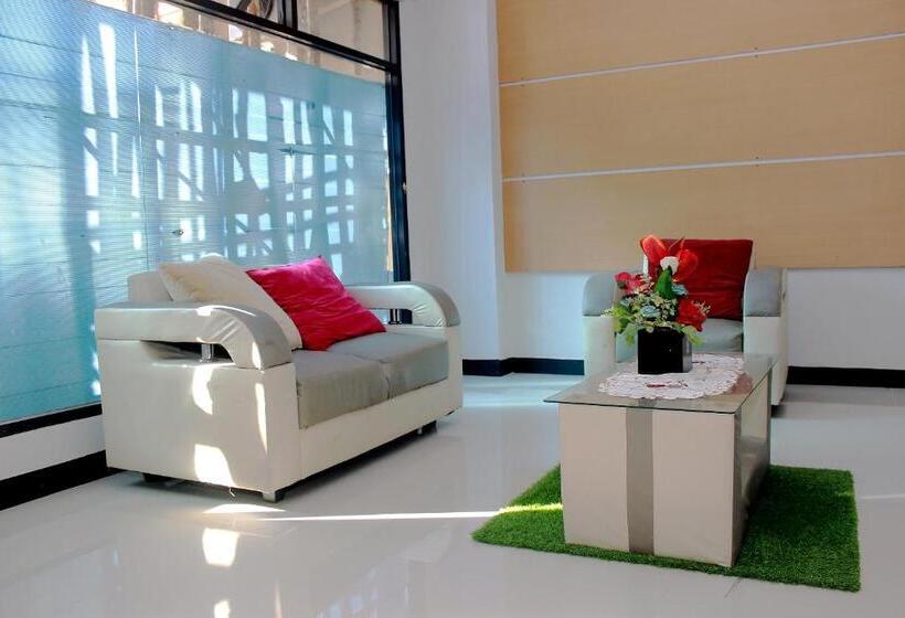 پانسیون Reddoorz Syariah At Hotel Grand Mentari