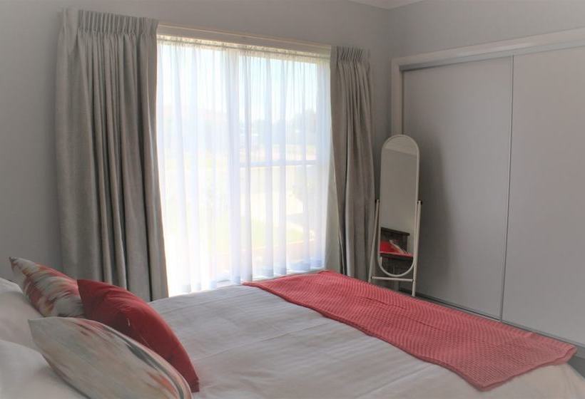 Willow Island  Waterfront