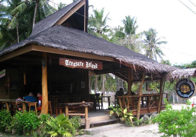 فندق Treasure Island Beach Bungalows