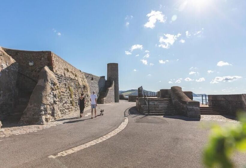 ユースホステル Rock Point Inn