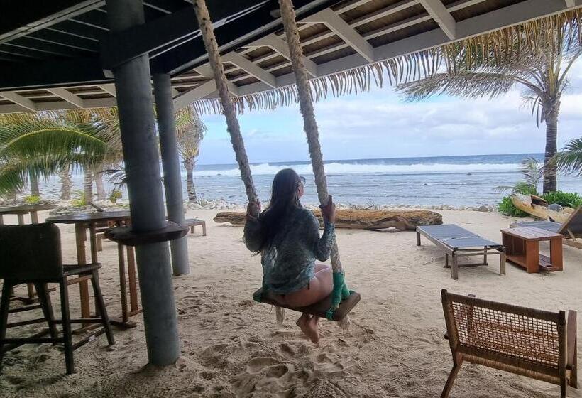 هتل Ocean Escape Resort & Spa