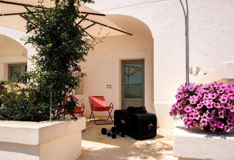 استراحتگاه Masseria D'erchia