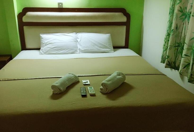 Dindings Pantai Desair Apartment By Dpd