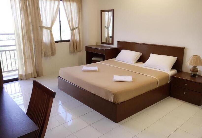 Dindings Pantai Desair Apartment By Dpd