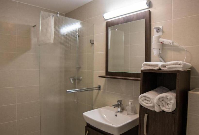 Mecset Apartman