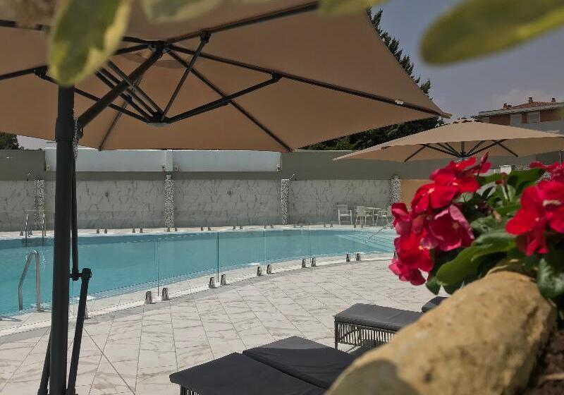 هتل Bardo Recoletos Coco