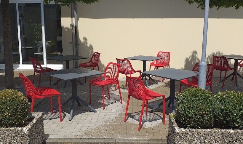 هتل Ibis Köln Frechen