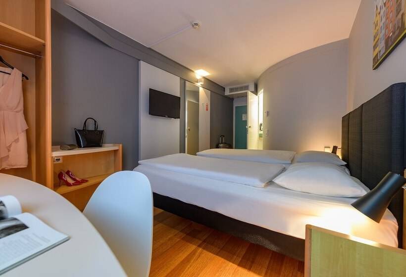 هتل Ibis Köln Frechen