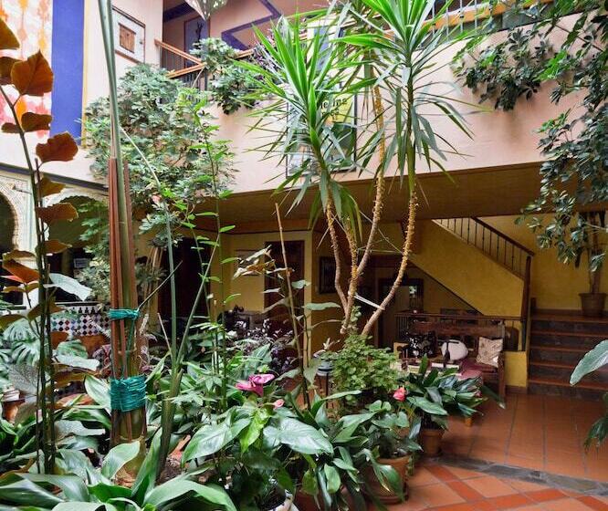 فندق ريفى De Mecina Fondales