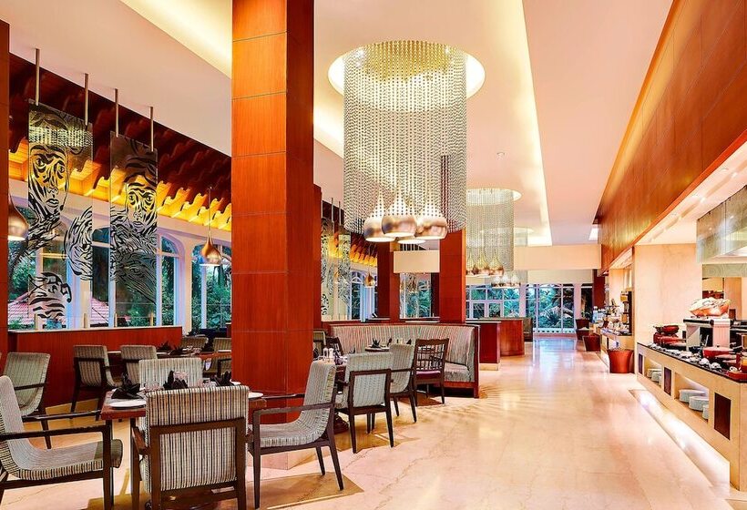 Курорт Le Méridien Kochi