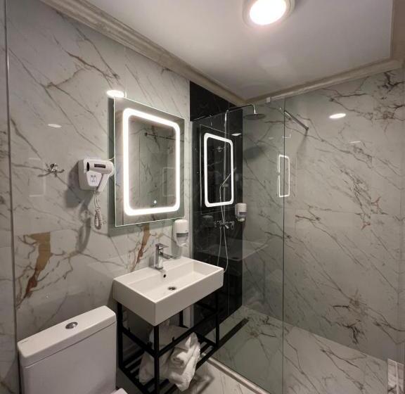 هتل Eka Residence