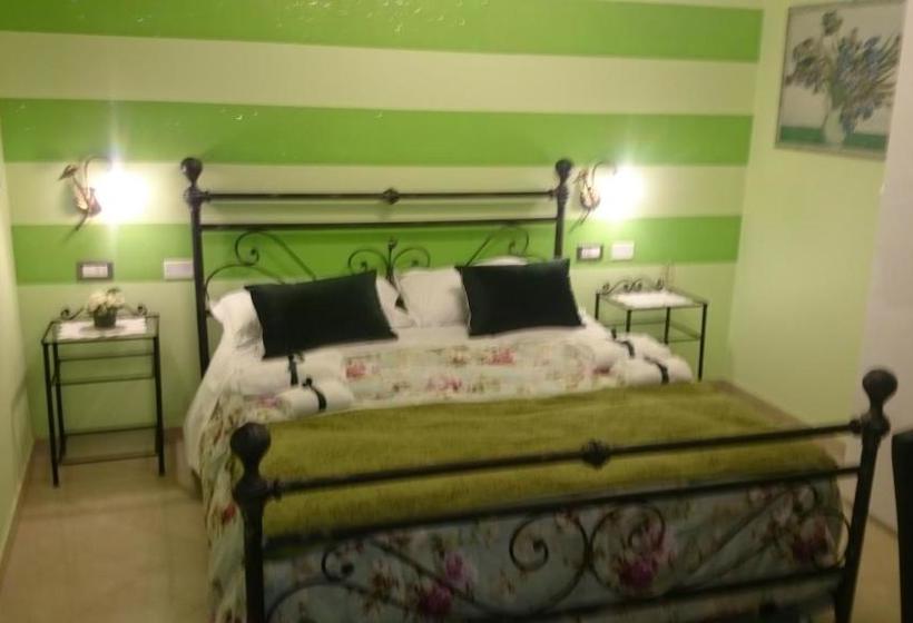 پانسیون Affittacamere Villa Giulia