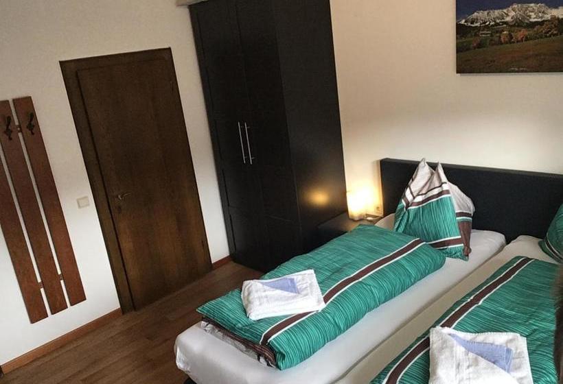 بنسيون Haus Salzburgerland