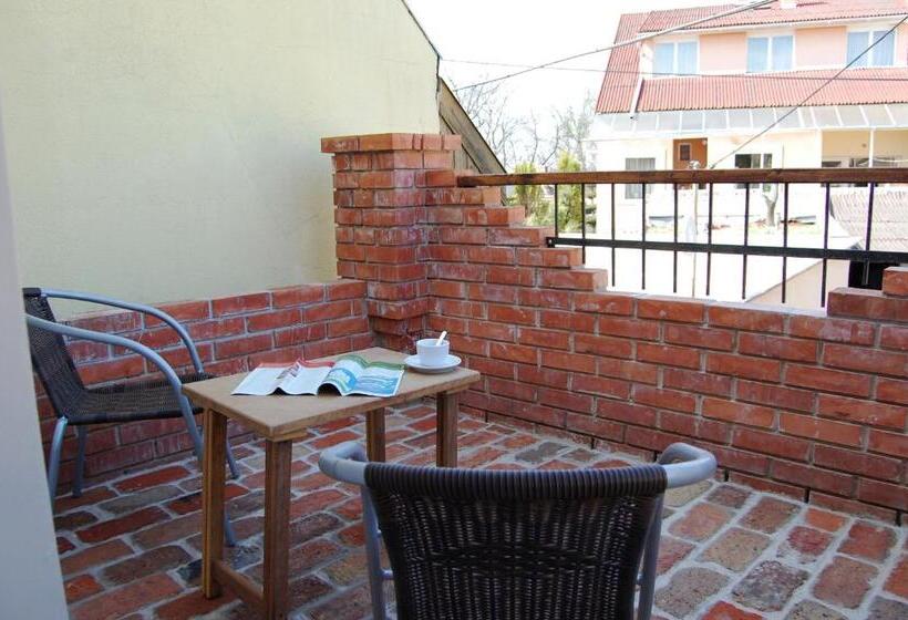 펜션 Maya Guesthouse