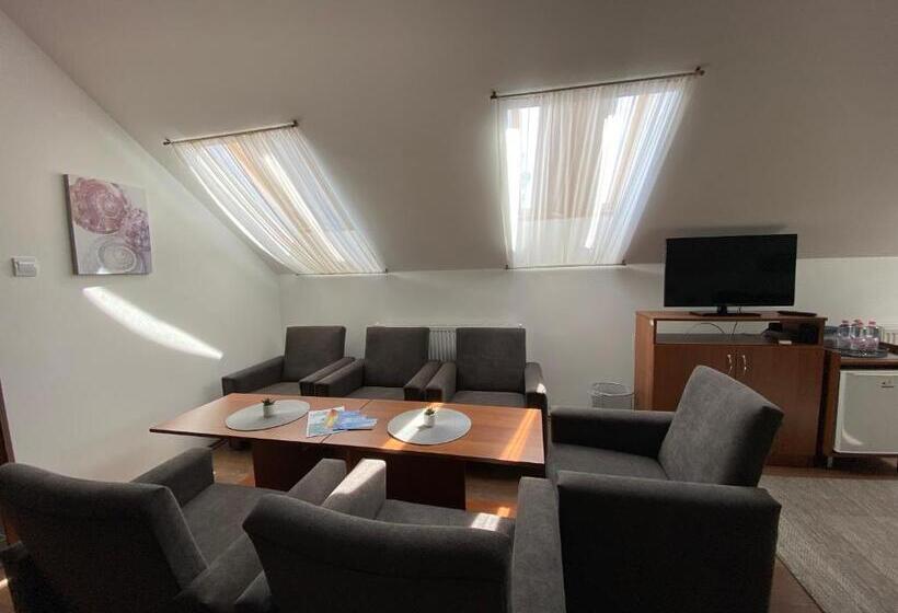 بنسيون Riviéra Apartmanok