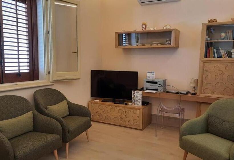 هتل Albergo Bouganville