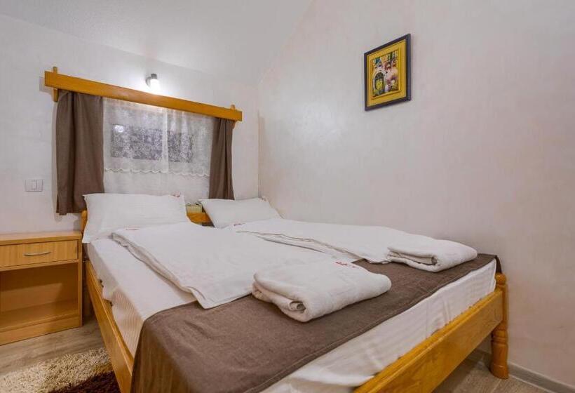 پانسیون Guesthouse Dabić