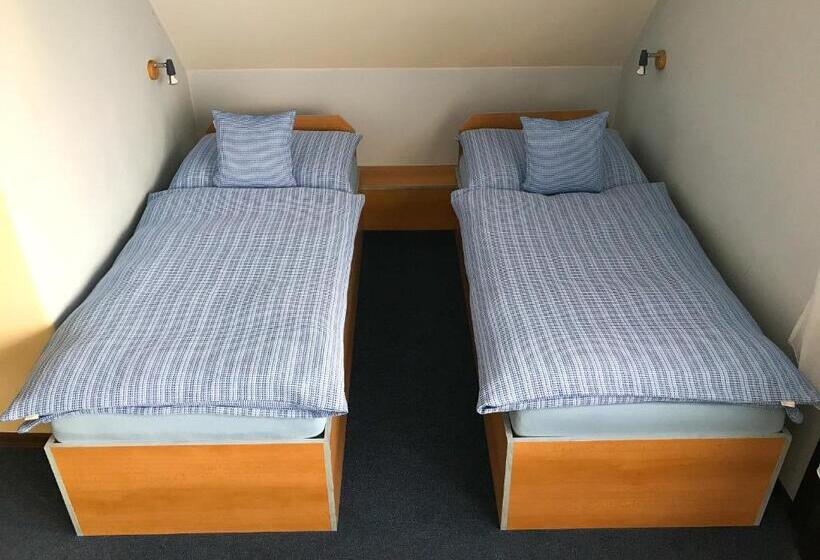 پانسیون Penzion Z&z