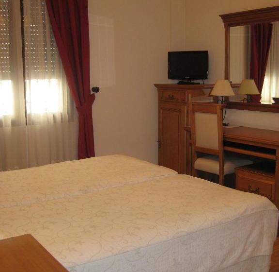 بنسيون Puerta Del Sol