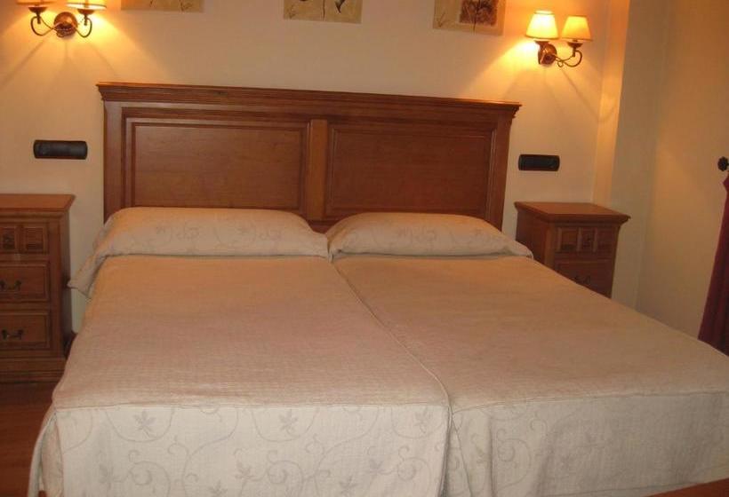 بنسيون Puerta Del Sol