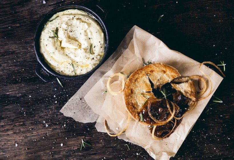 هاستل Generator London