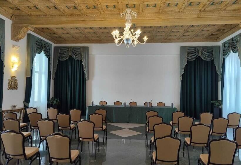 فندق Araba Fenice