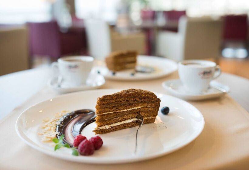 هتل Campanile Wroclaw Stare Miasto