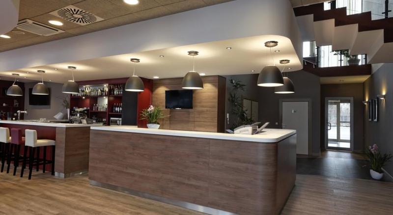 هتل Campanile Wroclaw Stare Miasto