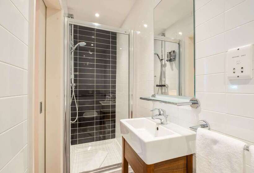 هتل King S Cross Express Inn