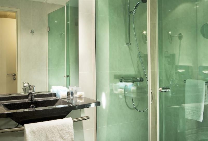 هتل Hôtel Akena Biarritz   Grande Plage