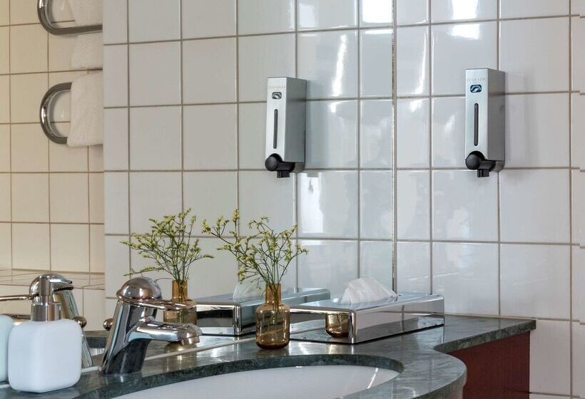 First Hotel Millennium