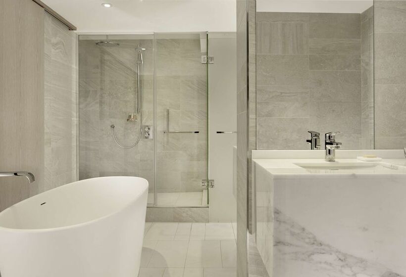 هتل Hyatt Regency Paris Etoile