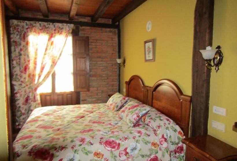 هتل Posada La Venta De Quijas