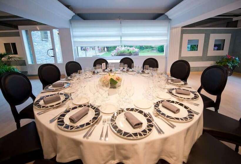 هتل Restaurant Pessets & SPA