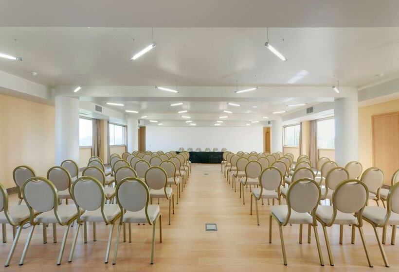 ホテル Tryp By Wyndham Porto Expo