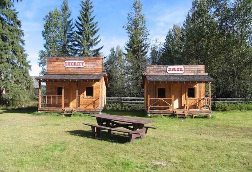 فندق Fort Wells Gray Rustic Cabins Hostel