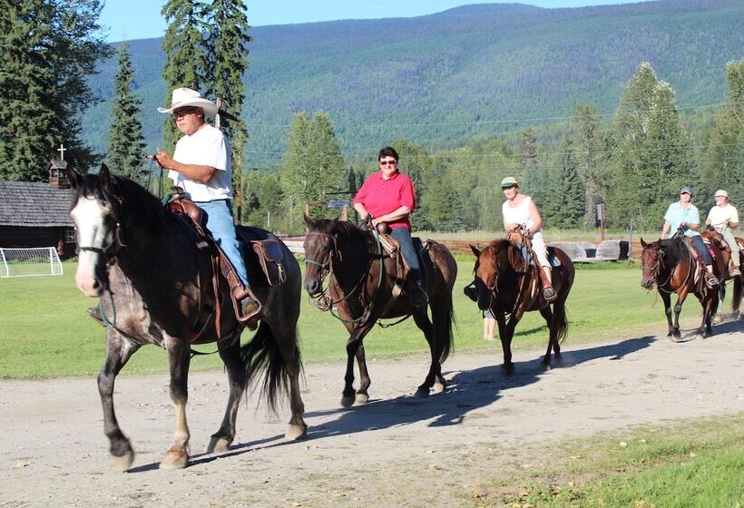 فندق Fort Wells Gray Rustic Cabins Hostel
