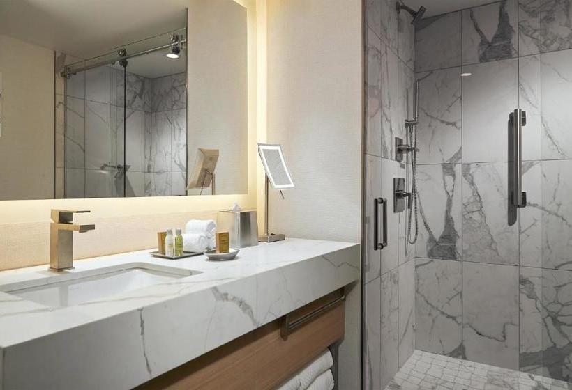 בית מלון כפרי Hilton Grand Vacations Club Chicago Magnificent Mile