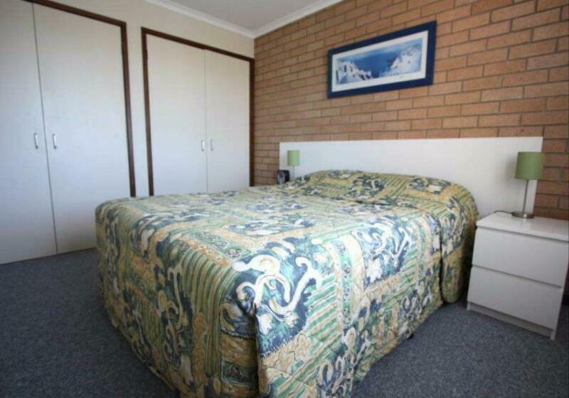 فندق Sapphire Court Holiday Units