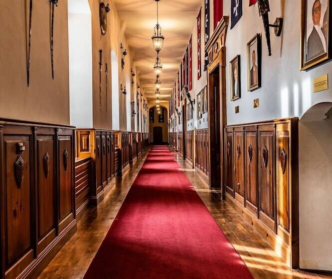 ホテル Grand Vígľaš