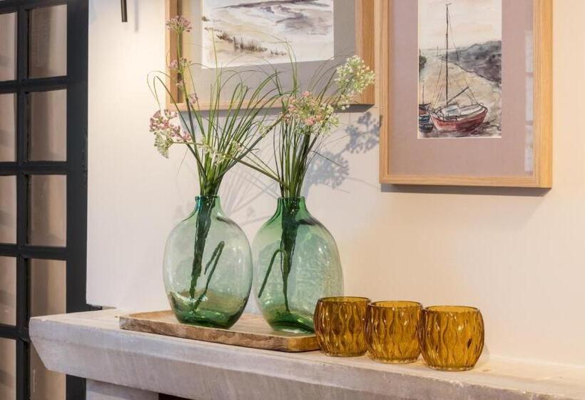 호텔 Hôtel Restaurant L Epicurien