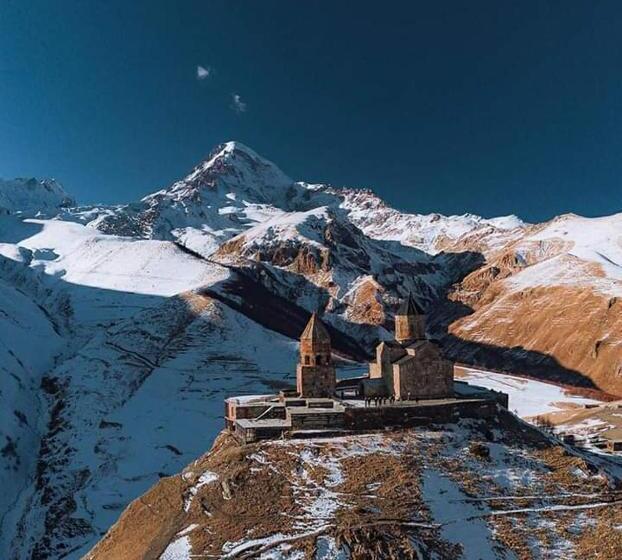 پانسیون Kazbegi 1