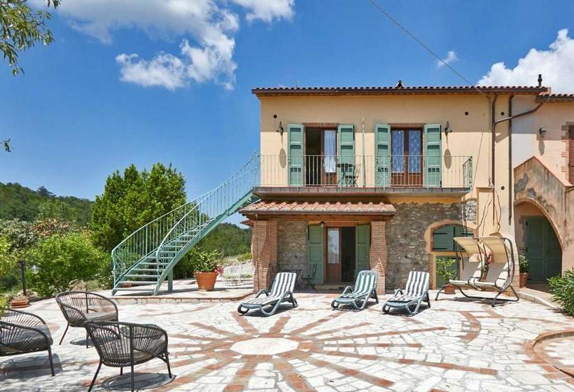 호텔 Agriturismo Montecrespini