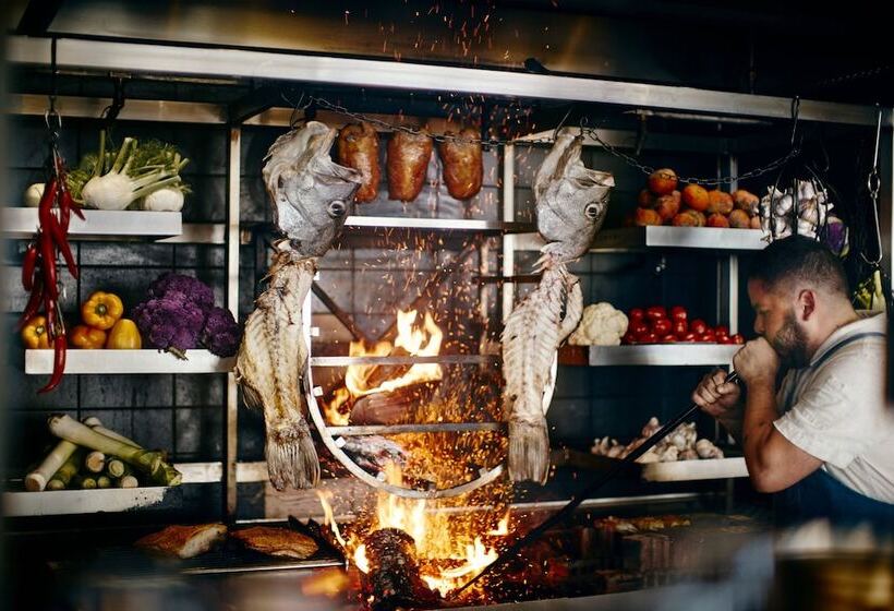 هتل The Ritzcarlton, Perth