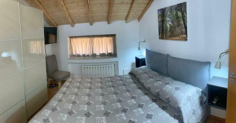 پانسیون Rooms Teatro Greco